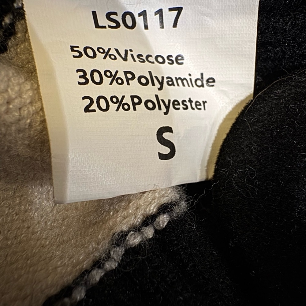 Lillusory Women’s Small Chic Striped V-Neck Sweater in Black and White - Picture 5 of 5